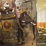 Hotel Du Continent París