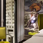 Hotel Du Continent París