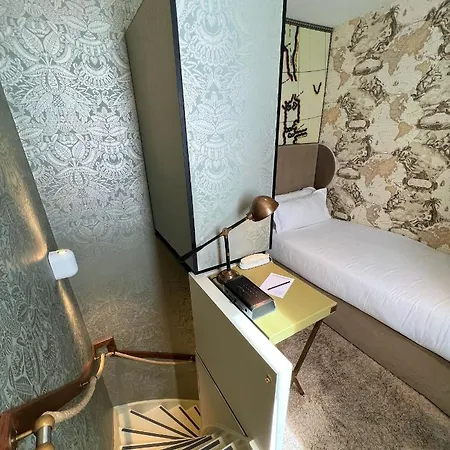 Hotel Du Continent Paris