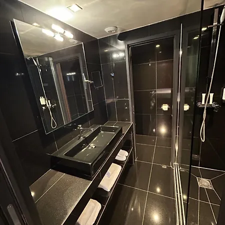 Du Continent 3* Paris