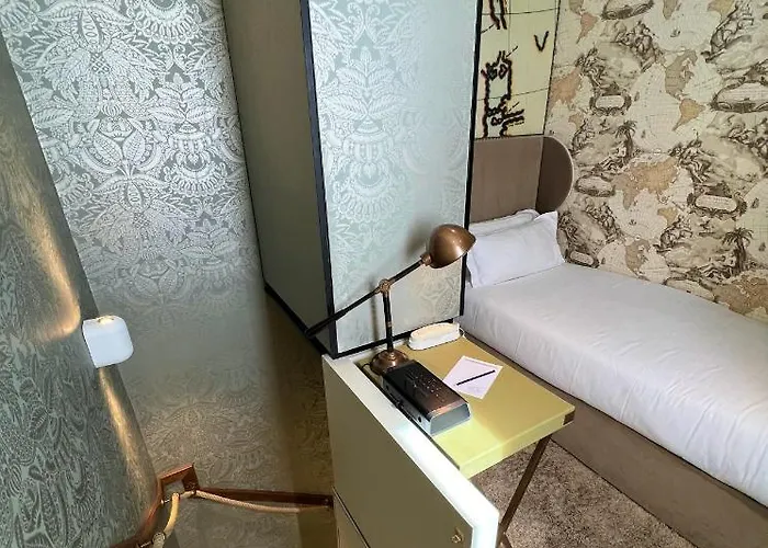 Hotel Du Continent París