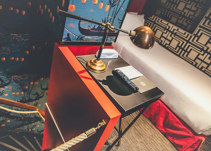 ホテル デュ コンティナン